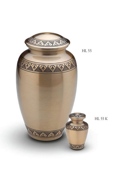 Urn set, matt finish, gold colour, with engraved leaves.