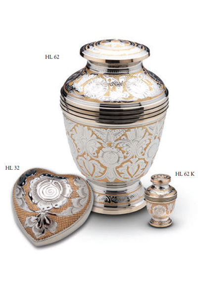 Urn set, silver colour, with band in gilded brass and gold-colour decoration.